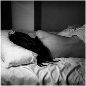 Dormir desnudos mejora la salud